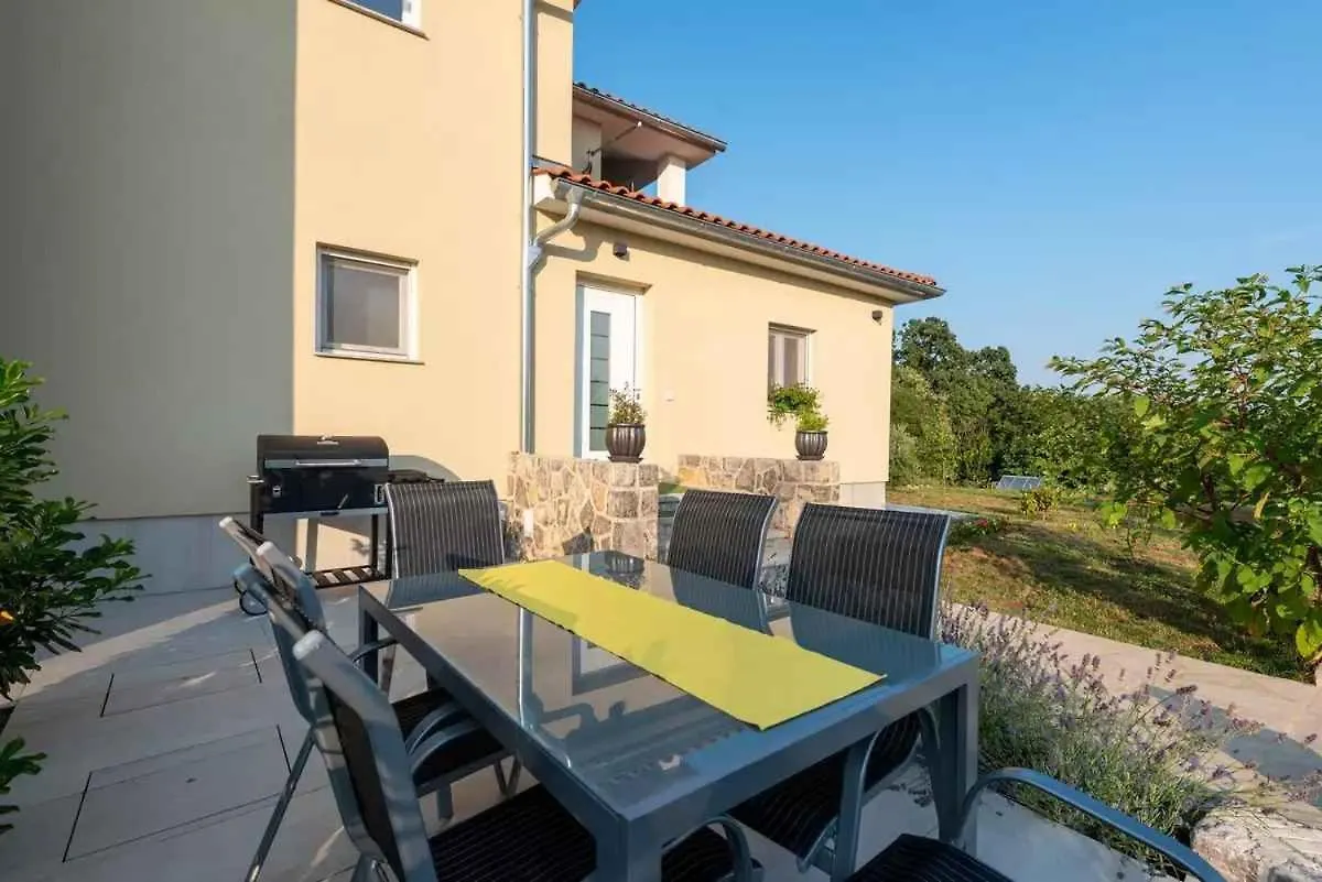 Holiday Home In Rijeka 49910