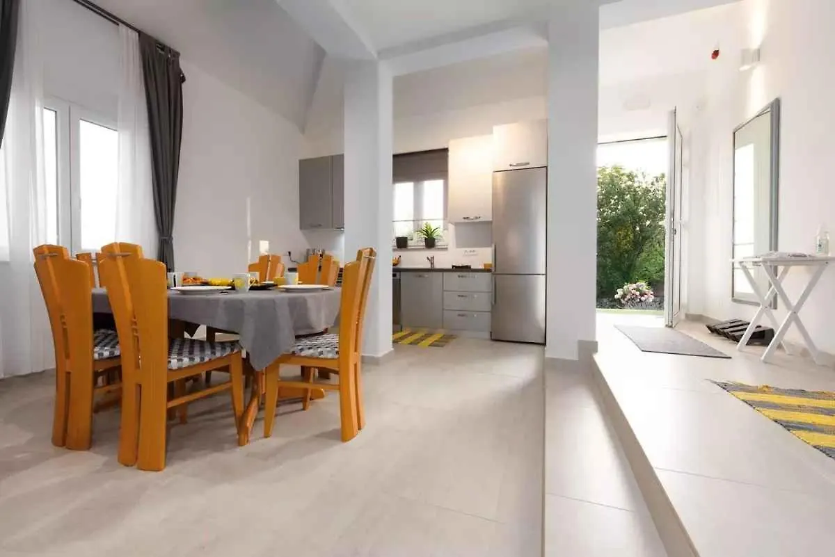 Holiday Home In Rijeka 49910