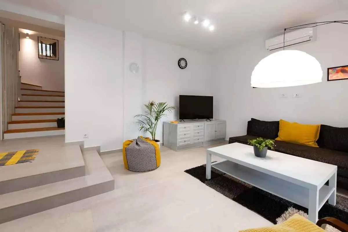 Holiday Home In Rijeka 49910