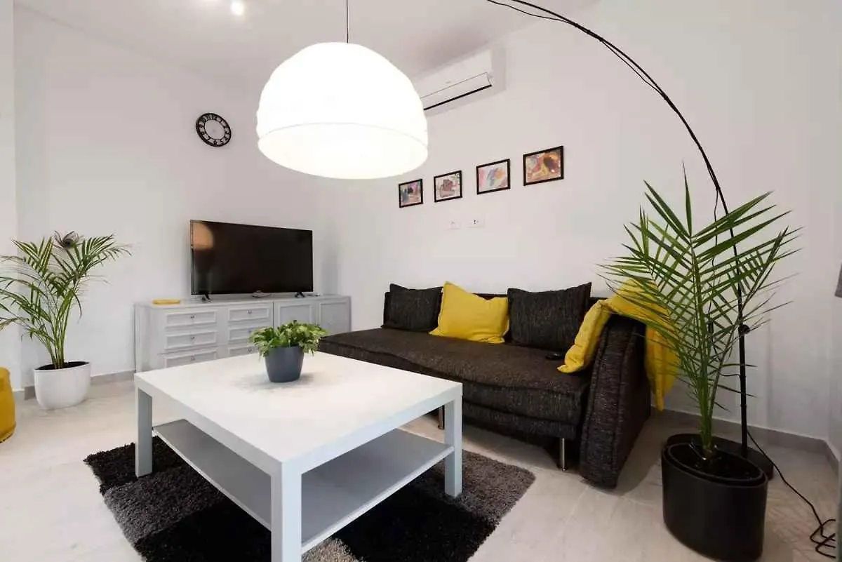 Holiday Home In Rijeka 49910